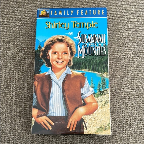 5/$25 Shirley Temple Susannah of the Mounties VHS Movie 1939 Remake - Picture 4 of 4